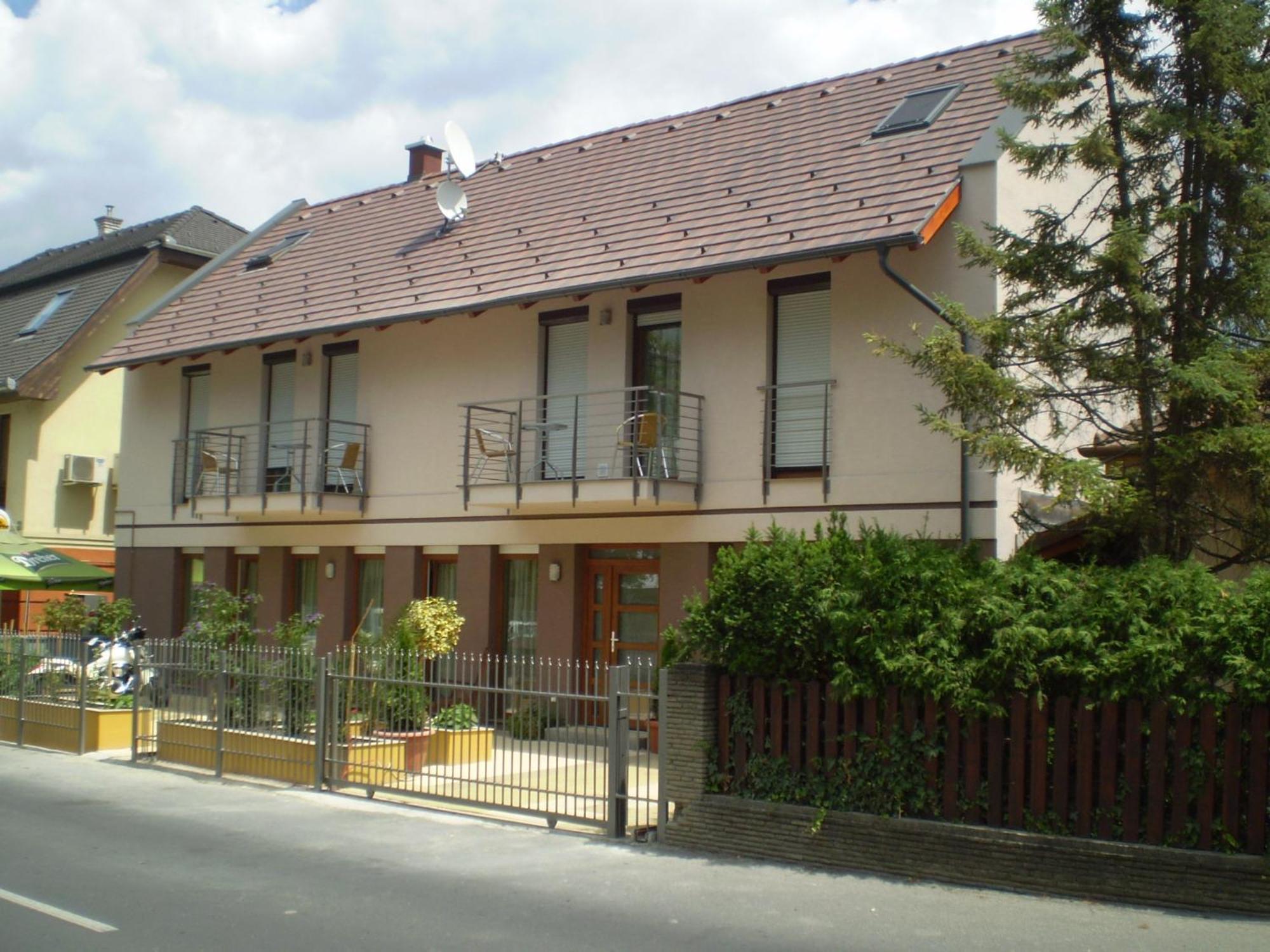 Mary Apartmanhaz Héviz Zewnętrze zdjęcie