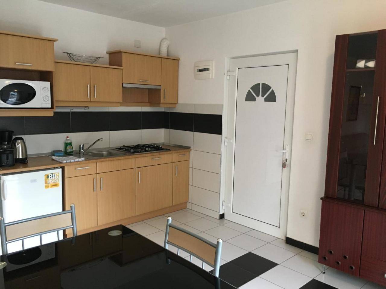 Mary Apartmanhaz Héviz Zewnętrze zdjęcie